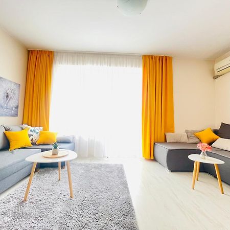 Central Paradise - Free Parking Varna Ngoại thất bức ảnh